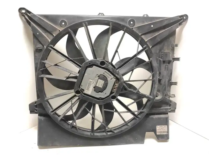 Volvo XC90 (2006 - 2014) 30749761 Электровентилятор радиатора — фото 1