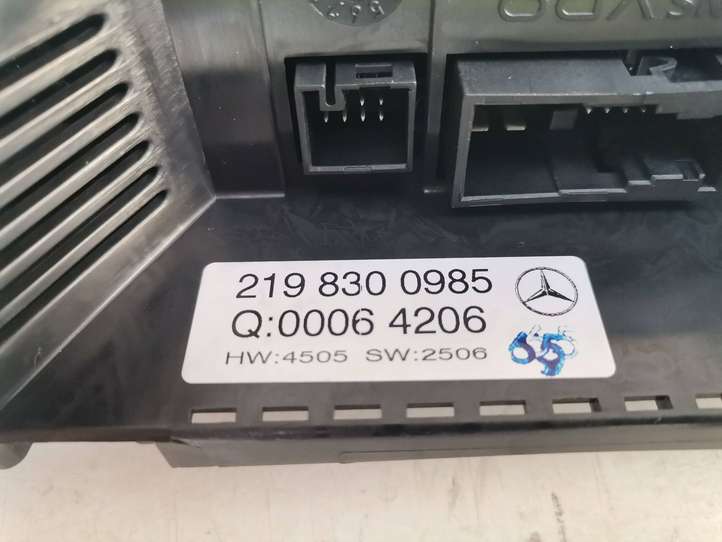 Mercedes-Benz CLS C219 (2003 - 2011)  2198300985 Блок управления кондиционера воздуха / климата/ печки (в салоне)