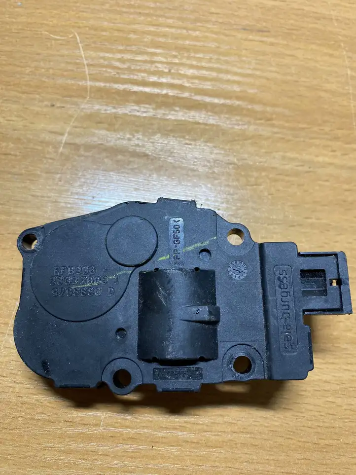 Mercedes-Benz R W251 (2005 - 2013) EFB336 Вентилятор печки — фото 1