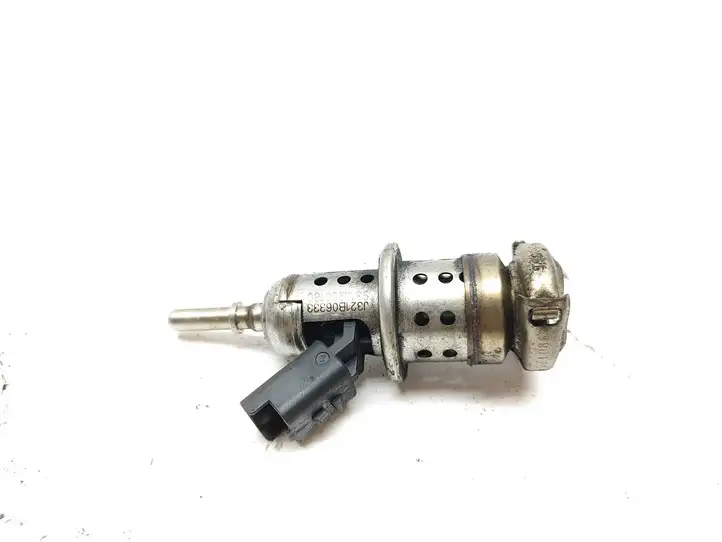Peugeot 308 (2013 - 2021) 9813930180 Форсунка AdBlue — фото 1