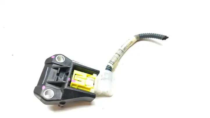 Toyota Yaris (2009 - 2012) 891730D070 Датчик удара SRS — фото 1