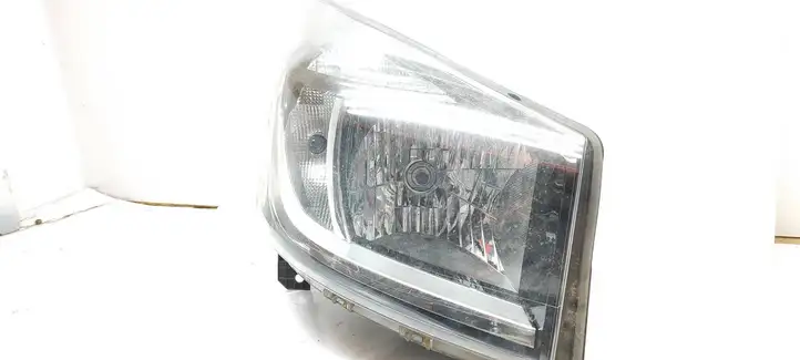 Renault Trafic III (X82) (2014 - ) 260105469R Передняя фара — фото 2