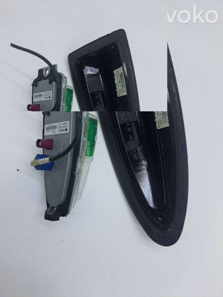 BMW 5 F10 F11 (2009 - 2016)  1682611 Антенна (антенна GPS)
