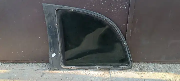 Opel Zafira A (1999 - 2003) 90579314 Заднее боковое стекло — фото 2
