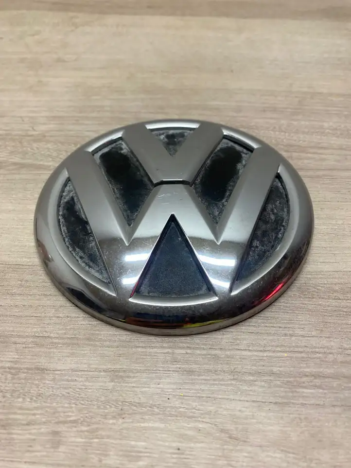 Volkswagen Multivan T5 (2003 - 2015) 7e0853630b Эмблема производителя — фото 2