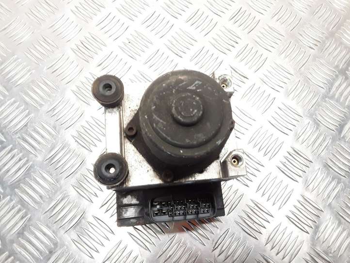 Mazda 6. (2002 - 2005)  4370739 Блок ABS