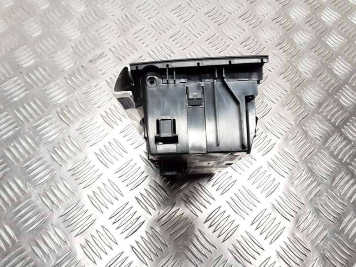 Audi A4 (2004 - 2009)  8E0820043AK Блок управления кондиционера воздуха / климата/ печки (в салоне)
