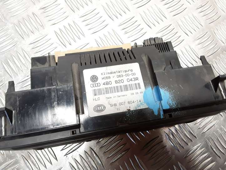 Audi A6 (1997 - 2001)  4B0820043R Блок управления кондиционера воздуха / климата/ печки (в салоне)
