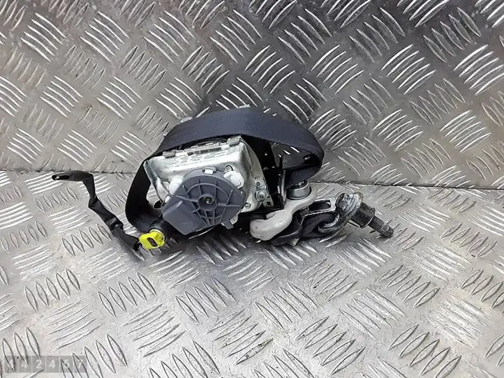 Nissan Juke I F15 (2010 - 2018) 617969900A Передний ремень безопасности — фото 1