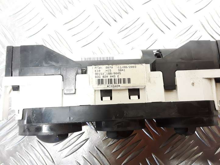 Volkswagen Polo (2005 - 2009)  6Q0820045E Блок управления кондиционера воздуха / климата/ печки (в салоне)