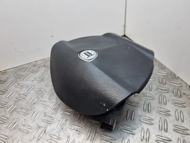 Lancia Ypsilon (2006 - 2011) 735381871 Подушка безопасности руля — фото 2