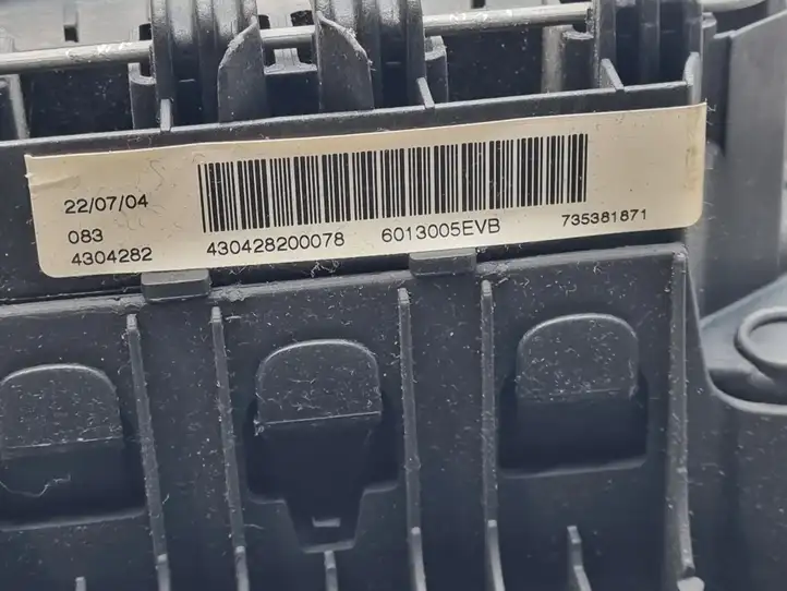 Lancia Ypsilon (2006 - 2011) 735381871 Подушка безопасности руля — фото 5
