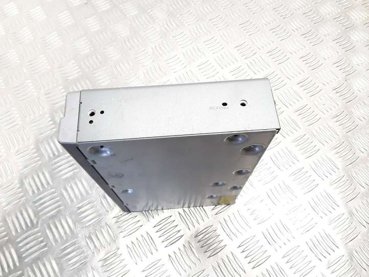 Toyota Avensis T250 (2006 - 2009)  0866200870 CD/DVD чейнджер