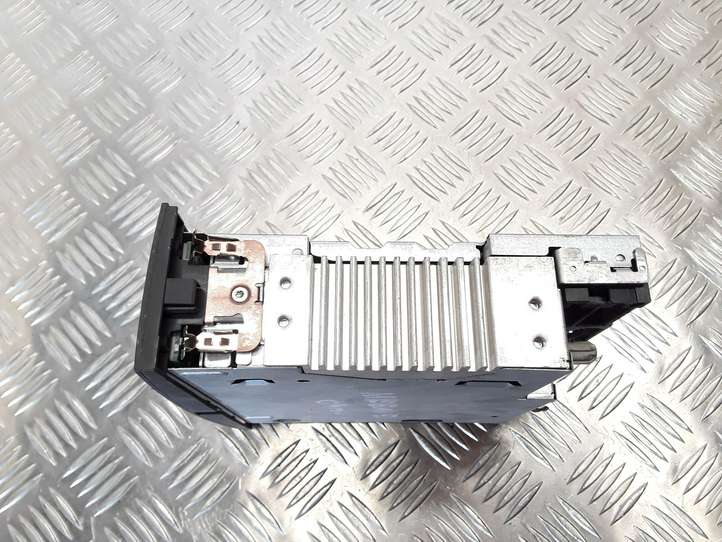 Renault Megane II (2002 - 2005)  8200483757 CD/DVD чейнджер