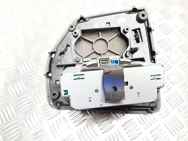 Volvo XC90 (2002 - 2006)  307756261 Экран/ дисплей / маленький экран