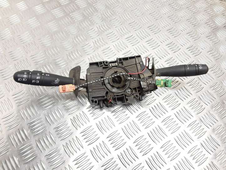Renault Clio II (2001 - 2005)  61730002 Комплект ручек