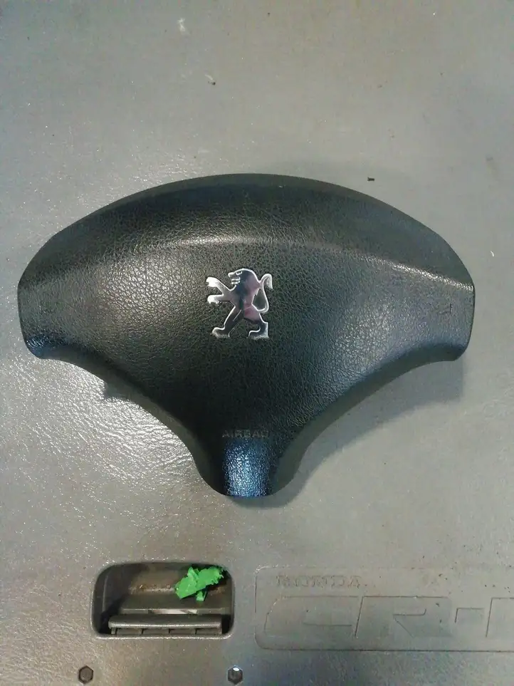Peugeot 308 (2007 - 2013) 96810154ZD Подушка безопасности руля — фото 1