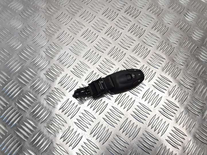 Citroen C3 (2002 - 2009)  12271906 Кнопки рулевого колеса