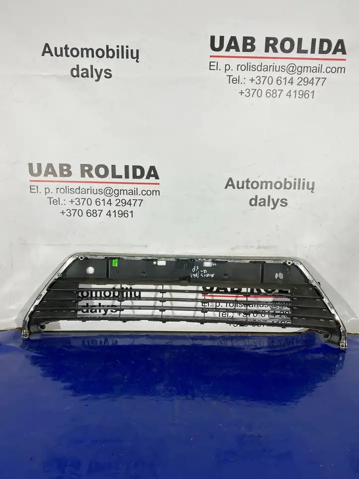 Toyota Auris E180 (2012 - 2018) 5311202390 Нижняя решетка переднего бампера — фото 3