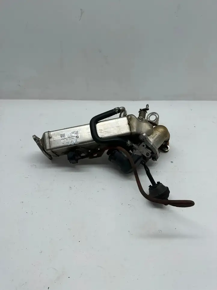 BMW 3 F30 F35 F31 (2012 - 2018) 7810751 Охладитель клапана EGR — фото 1