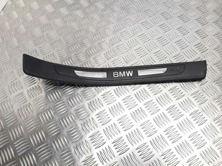 BMW 7 E65 E66 (2001 - 2008)  60829010 Отделка заднего порога (внутренняя)