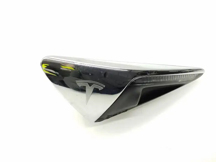 Tesla Model X (2015 - 2021) 112510699A Камера в зеркале заднего вида — фото 2
