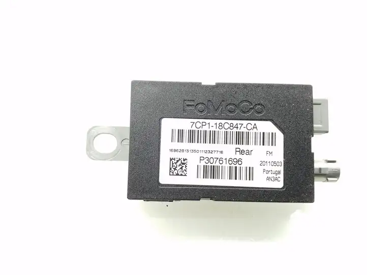 Ford C-MAX II (2010 - 2015) 7CP118C847CA Усилитель антенны — фото 1