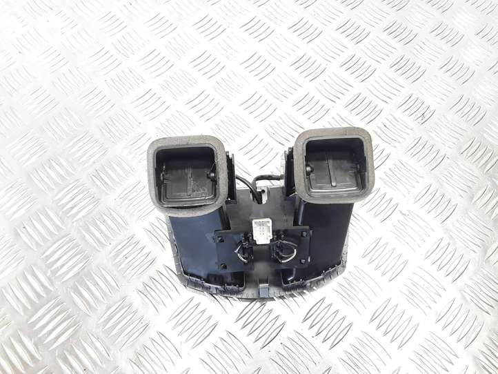 BMW 7 E65 E66 (2001 - 2008)  64227002395 Центральный дефлектор