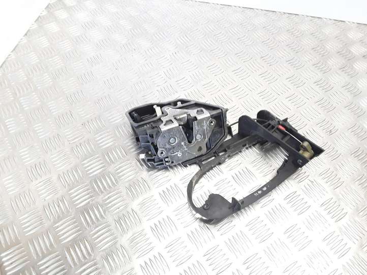 BMW 7 E65 E66 (2001 - 2008)  7154630 Замок задней двери