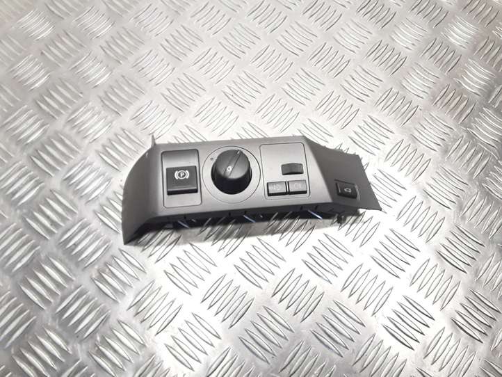 BMW 7 E65 E66 (2001 - 2008)  6131691884902 Включатель фонарей