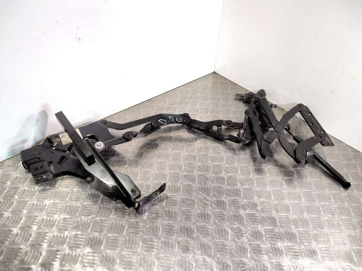 Opel Astra (2004 - 2009)  133062601 Петля (петли) задней крышки