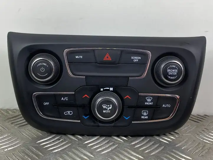 Jeep Compass (2017 - ) P6TM13DX9AB Блок управления климат-контролем — фото 1