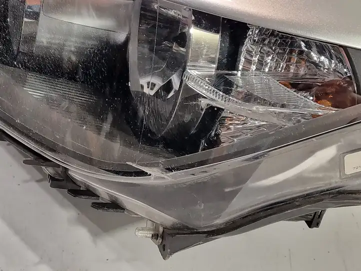 BMW 3 F30 F35 F31 (2012 - 2018) 63117259539 Передняя фара — фото 4