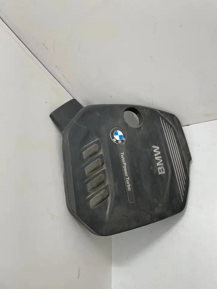 BMW 5 G30 G31 (2016 - ) 8514204 Крышка двигателя декоративная — фото 3