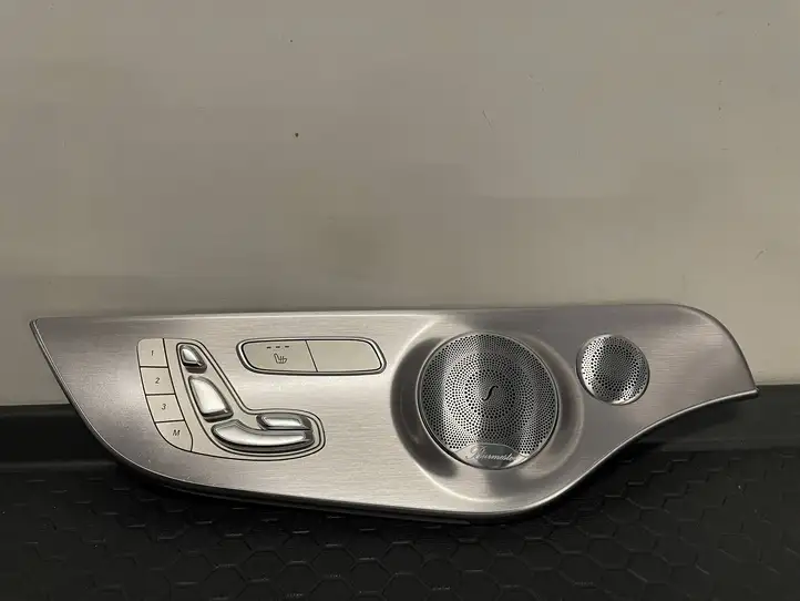 Mercedes-Benz C W205 (2014 - 2021) A2139057302 Включатель обогрева — фото 1