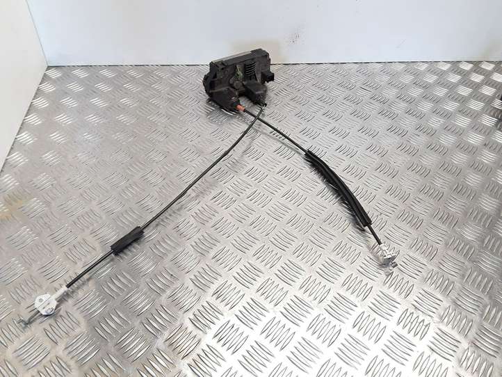 Opel Astra (1998 - 2004)  90561158 Замок задней двери