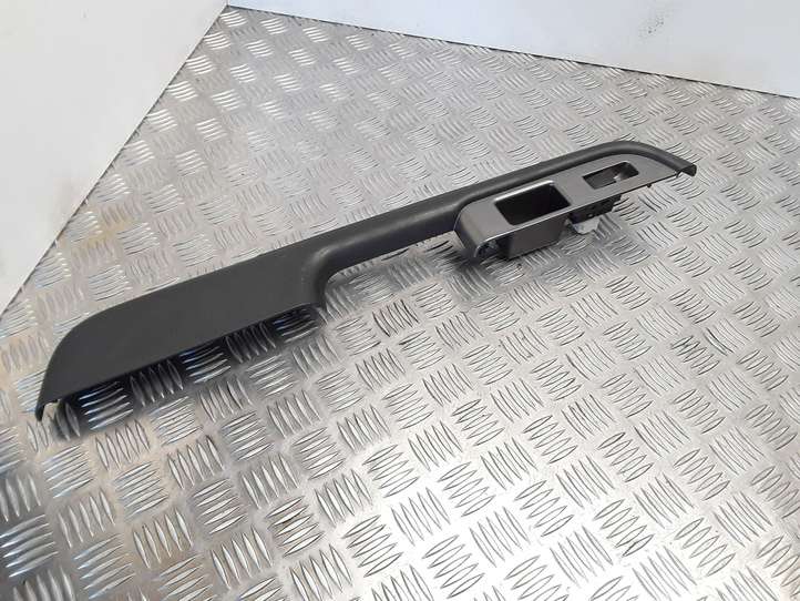Nissan X-Trail T30 (2001 - 2007)  809488H700 Отделка кнопок стеклоподъемника 