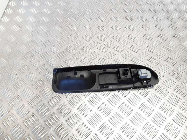 Volkswagen PASSAT B6 (2005 - 2010)  3C1867171 Кнопка стеклоподъемников