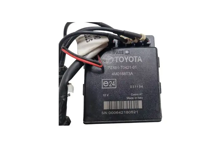 Toyota Yaris (2005 - 2009) 4M0168T3A Блок управления парктрониками — фото 1