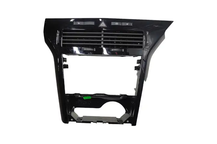 Opel Astra H (2004 - 2009) 331985437 Центральный воздушный дефлектор — фото 1