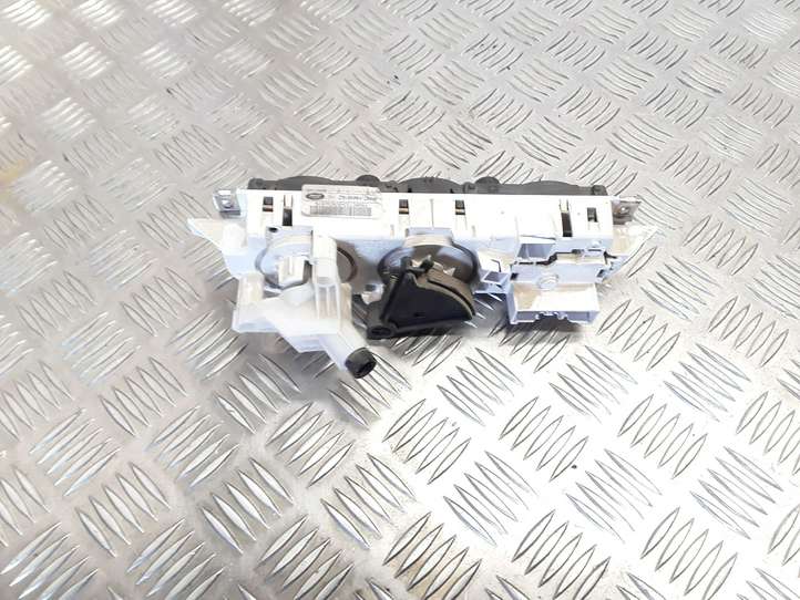 Ford Focus (2005 - 2008)  69607003 Блок управления кондиционера воздуха / климата/ печки (в салоне)