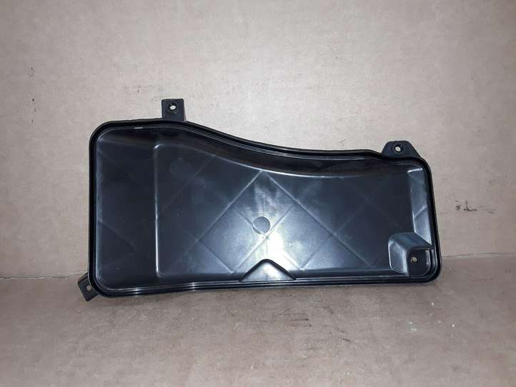 Skoda Octavia Mk2 (1Z) (2004 - 2013)  1K2819424 Крышка ящика предохранителей