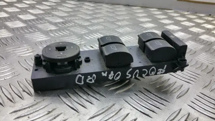 Ford Focus (2005 - 2008) 7M5T14A132AB Кнопка стеклоподъемников — фото 1