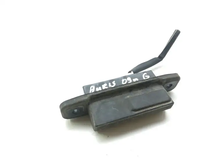 Toyota Auris 150 (2006 - 2012) 0505K76 Кнопка закрытия крышки багажника — фото 1