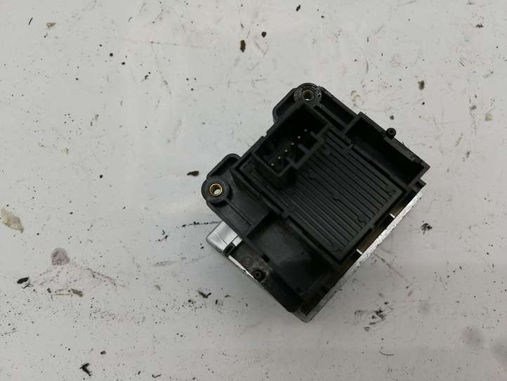 Land Rover Range Rover (2009 - 2012)  YUG500391MVM Включатель ручного тормоза