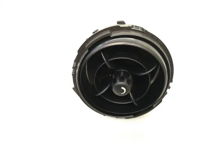Mini One - Cooper Clubman R55 (2007 - 2014) S0481138A Боковой воздушный дефлектор — фото 1