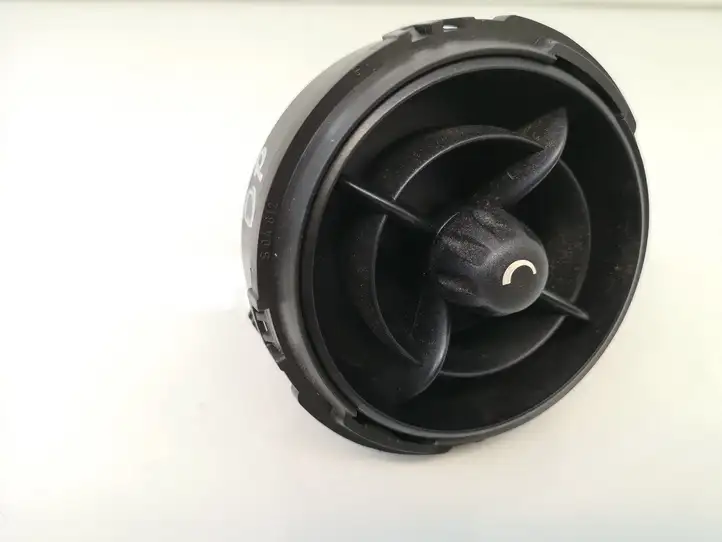 Mini One - Cooper Clubman R55 (2007 - 2014) S0481138A Боковой воздушный дефлектор — фото 1