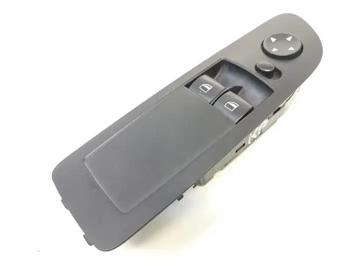 BMW 1 E81 E87 (2004 - 2011) 9167154 Кнопка стеклоподъемников — фото 1