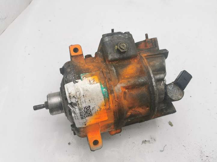 Volkswagen Golf Plus (2004 - 2008)  02916303563 Компрессор (насос) кондиционера воздуха