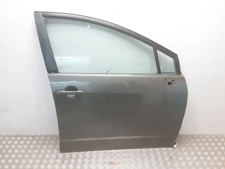 Toyota Corolla Verso AR10 (2004 - 2009) Дверь — фото 1